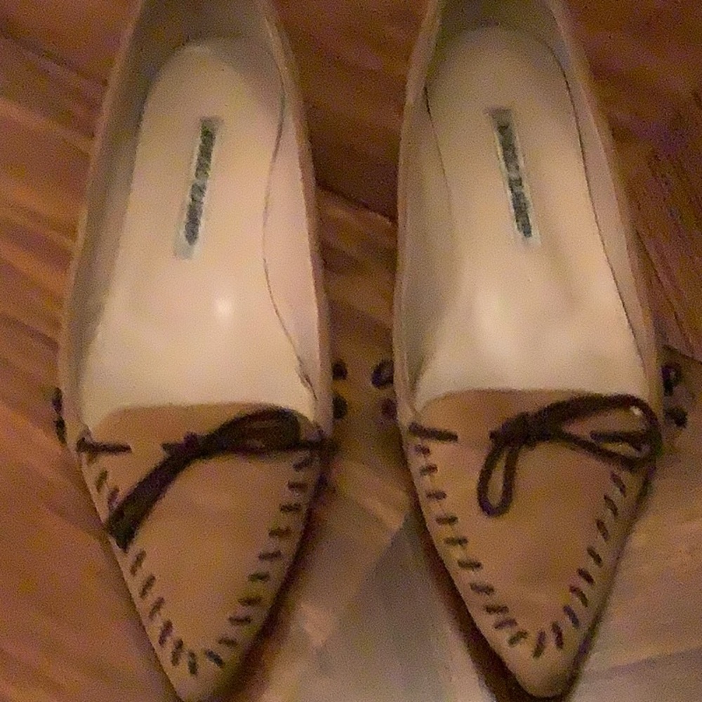 Women's Tan Leather Flats